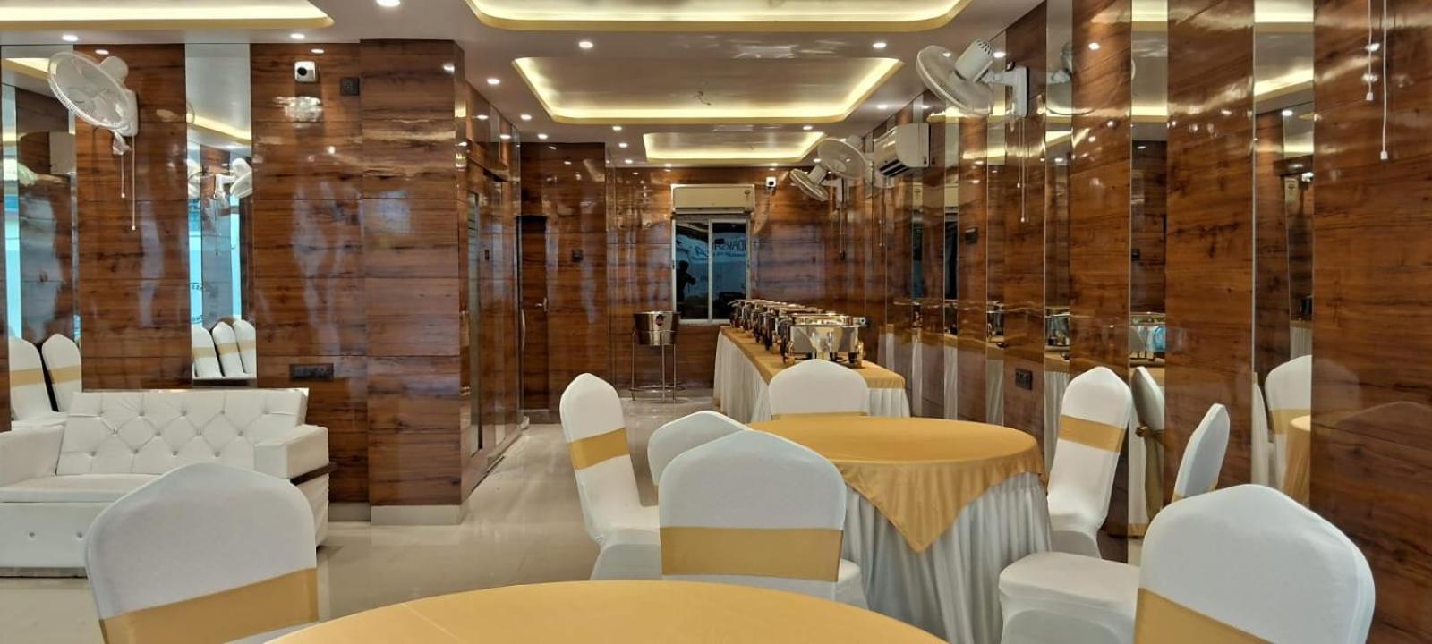 La Cresta Inn Calcutta Extérieur photo