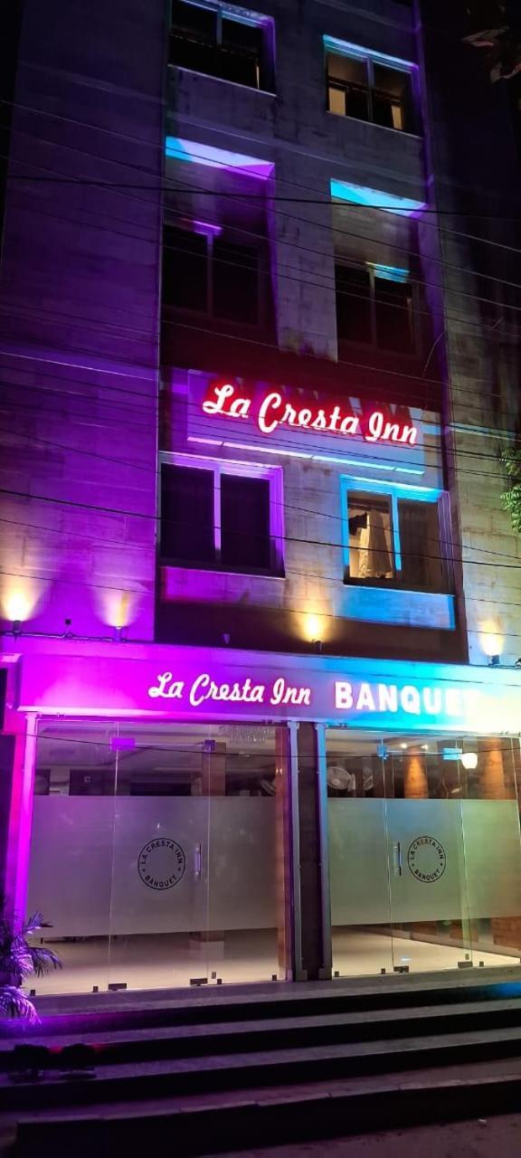 La Cresta Inn Calcutta Extérieur photo