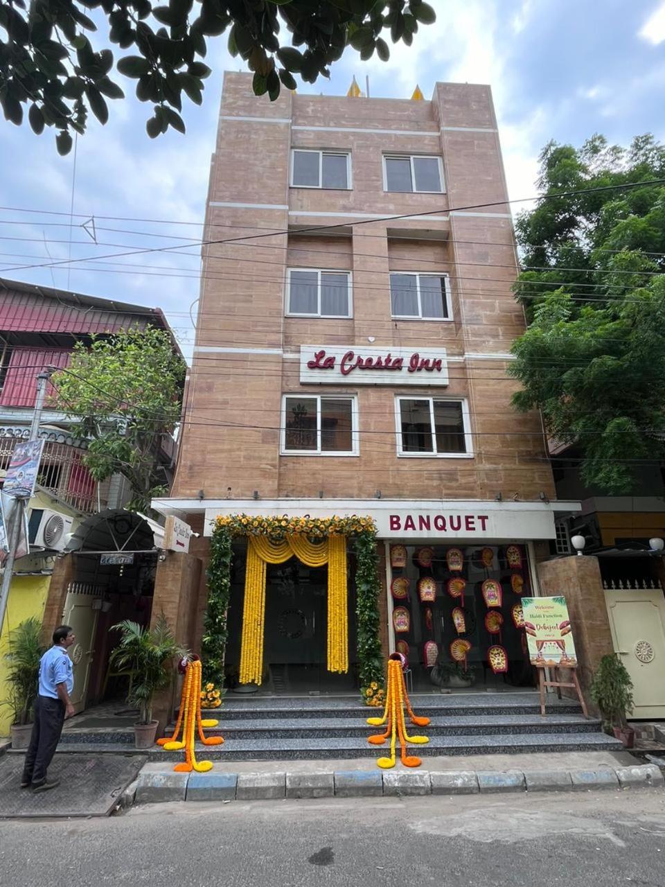 La Cresta Inn Calcutta Extérieur photo