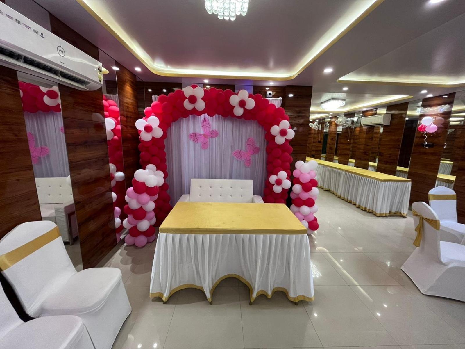 La Cresta Inn Calcutta Extérieur photo