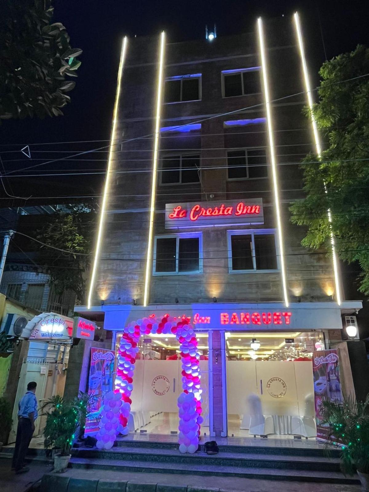 La Cresta Inn Calcutta Extérieur photo